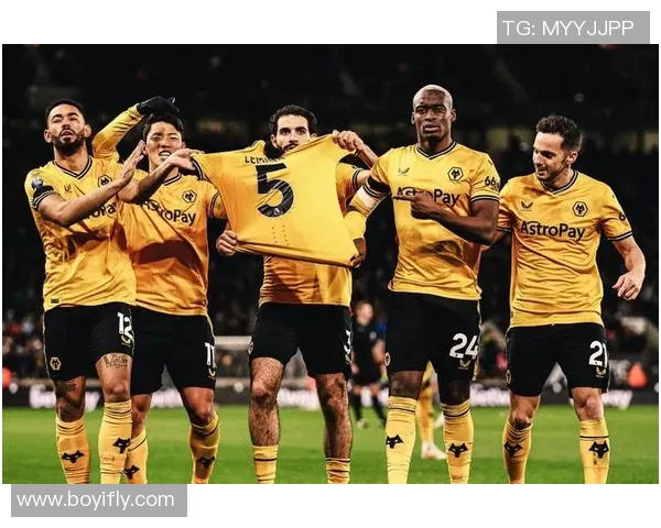 狼队与曼城激战正酣直播全程回顾精彩瞬间与战术分析